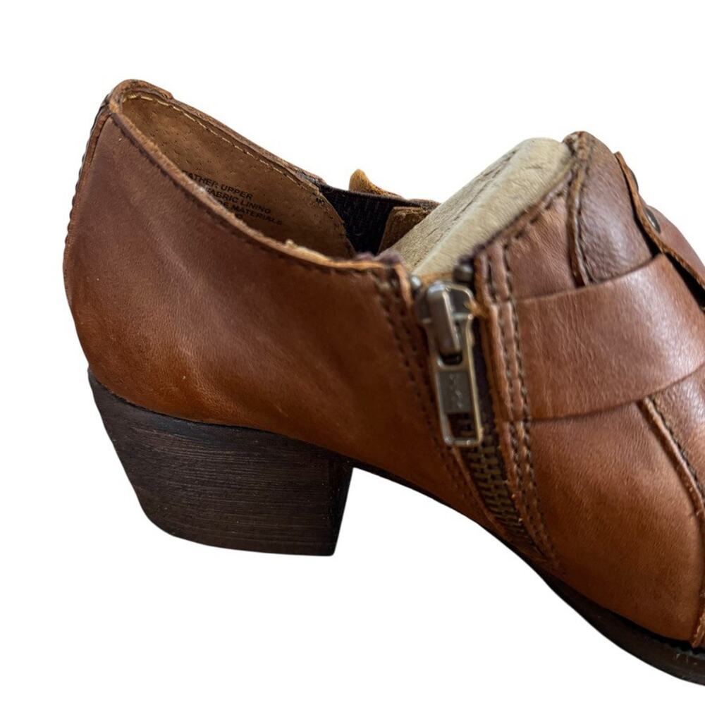 Born Brown Leather Chunky Block Heel Ankle Booties Boots Shoes Buckle Strap 7.5 - Picture 3 of 16